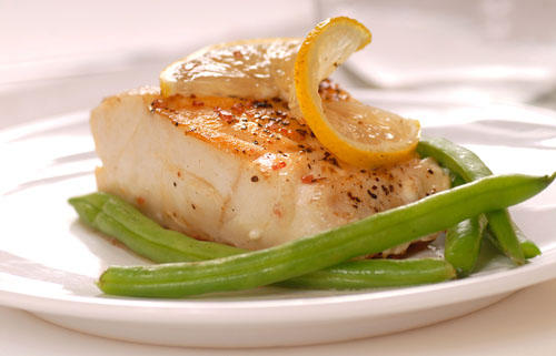 Sauteed Cod Fish with Lemon and Green Beans